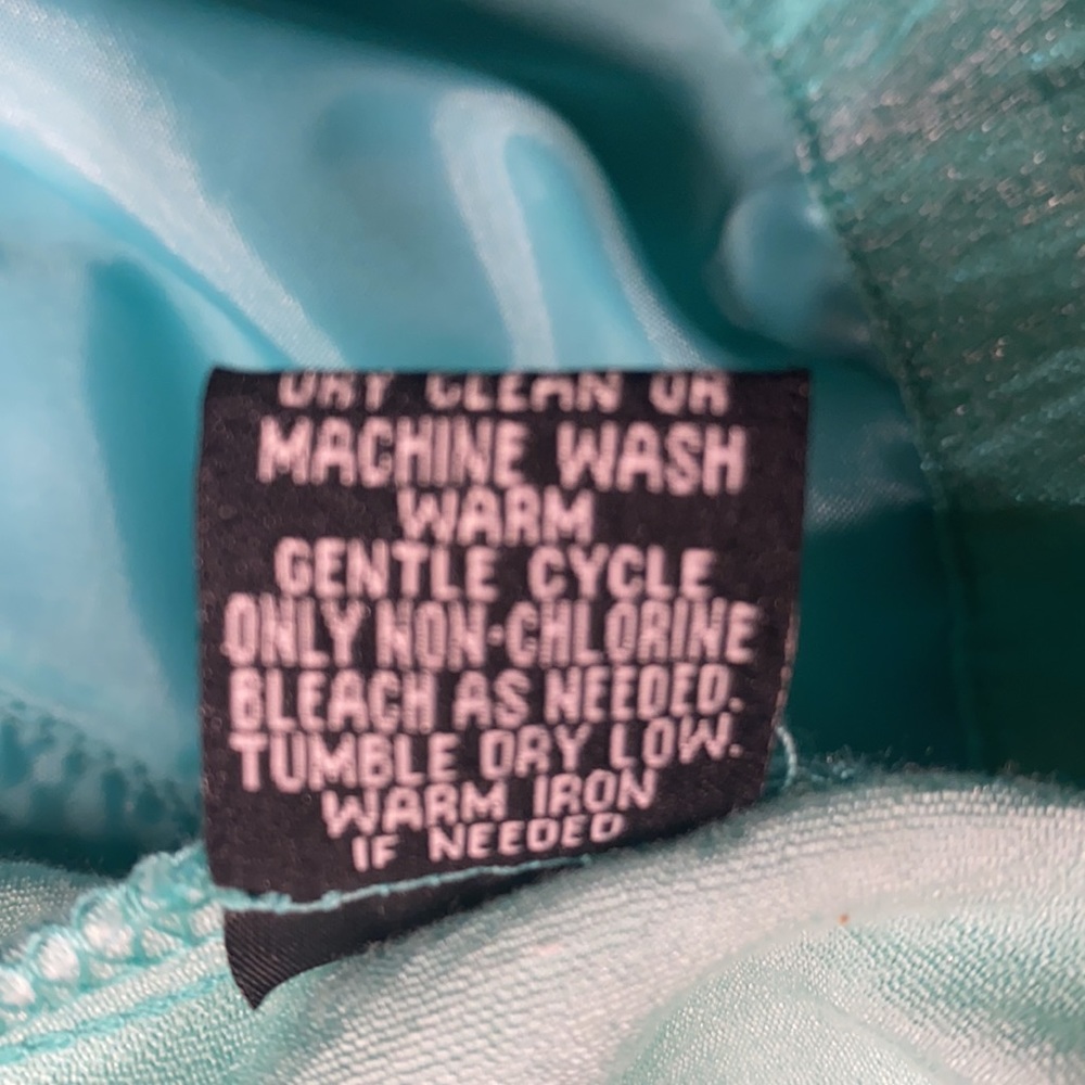 Euc Linear Button Down Lightweight Jacket. - image 8